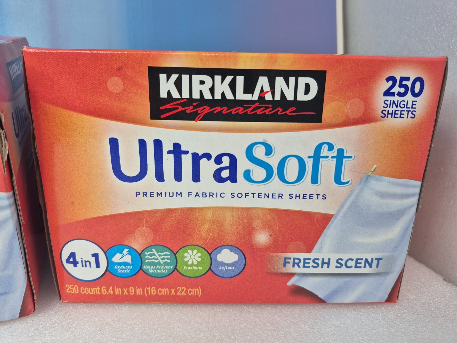 Kirkland Signature Ultra Soft Premium Fabric Softener 2/250 Sheets 500 Total