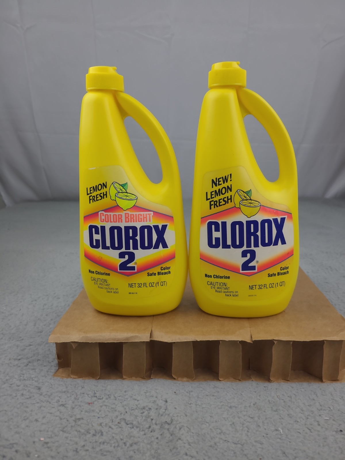 2x Vintage Clorox 2 Color Safe 32 Oz Lemon Fresh 90s