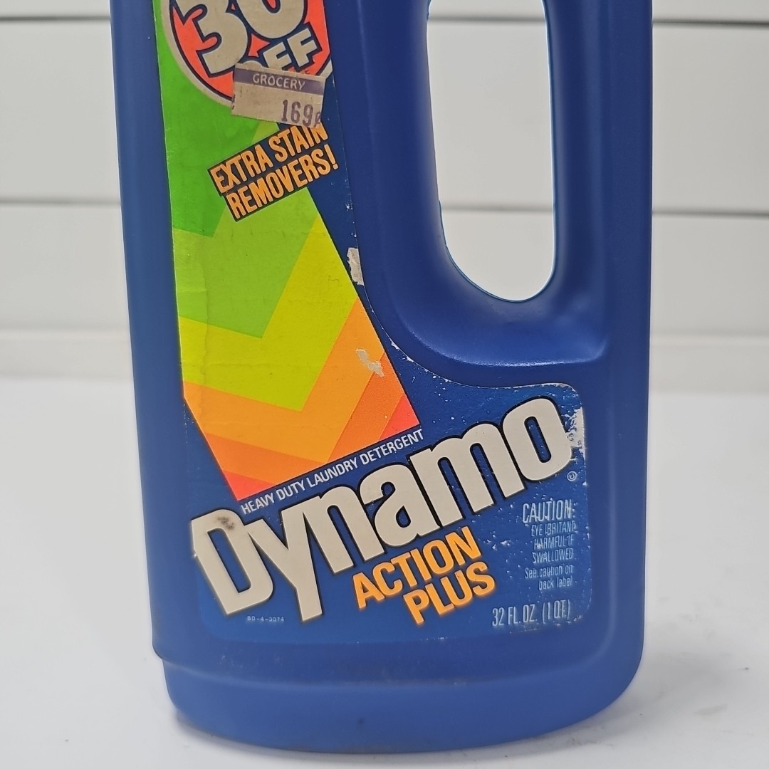 Vtg 32oz Dynamo Action Plus Heavy Duty Laundry Detergent NOS TV Movie Prop Retro
