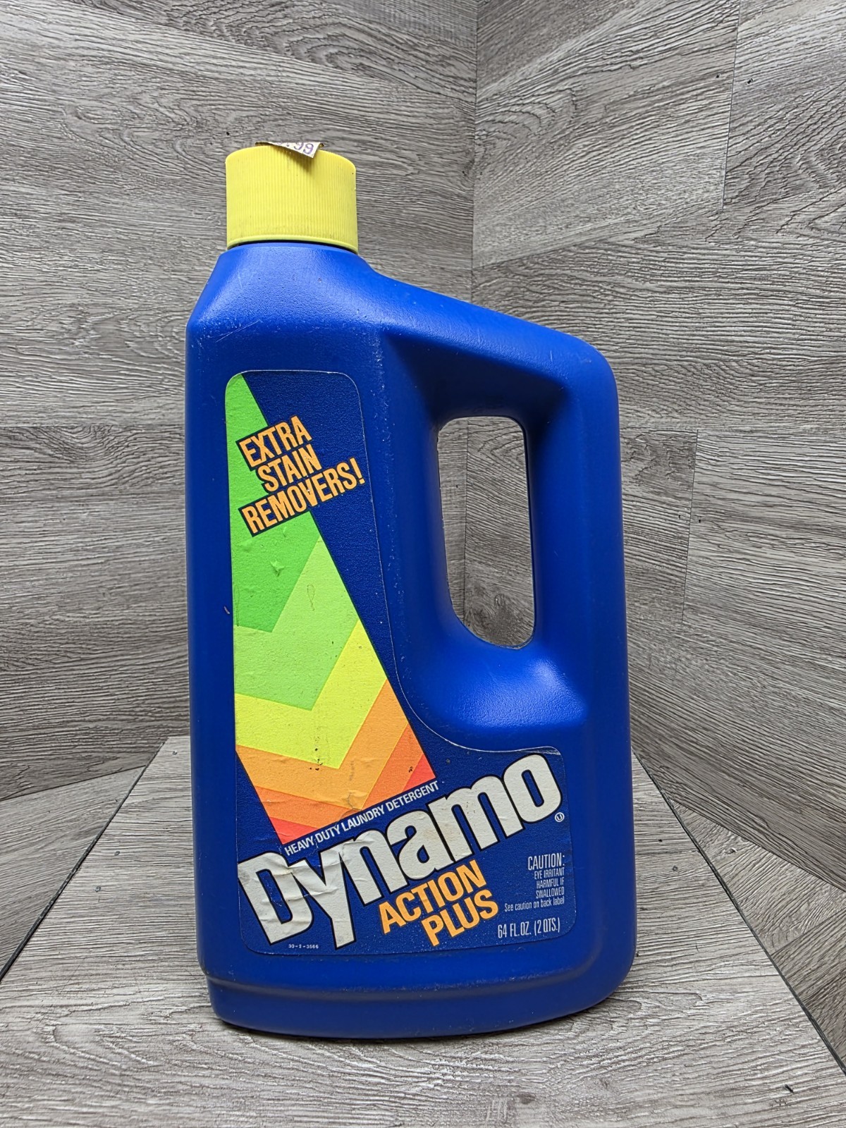 Vtg 64oz Dynamo Action Plus Heavy Duty Laundry Detergent Movie TV Prop Or Use