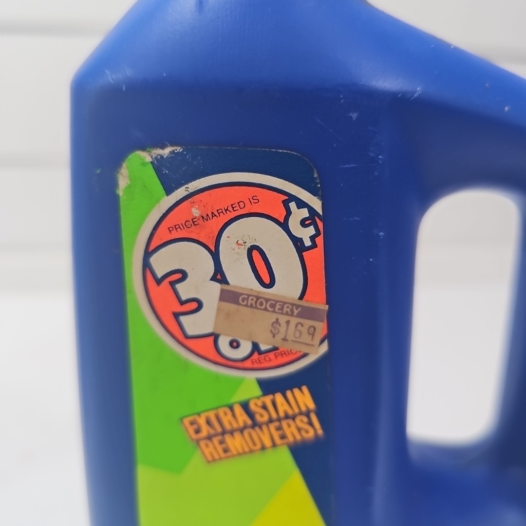 Vtg 32oz Dynamo Action Plus Heavy Duty Laundry Detergent NOS TV Movie Prop Retro