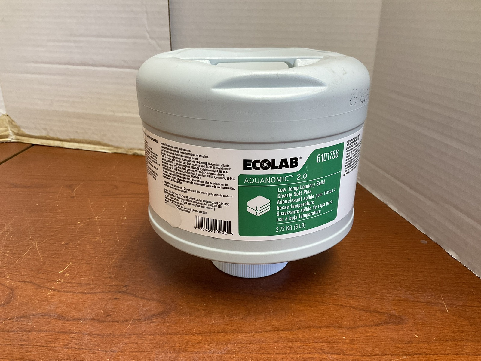 Ecolab 6101756 Aquanomic 2.0 Low-Temp Laundry Solid Clearly Soft Plus – 6lb