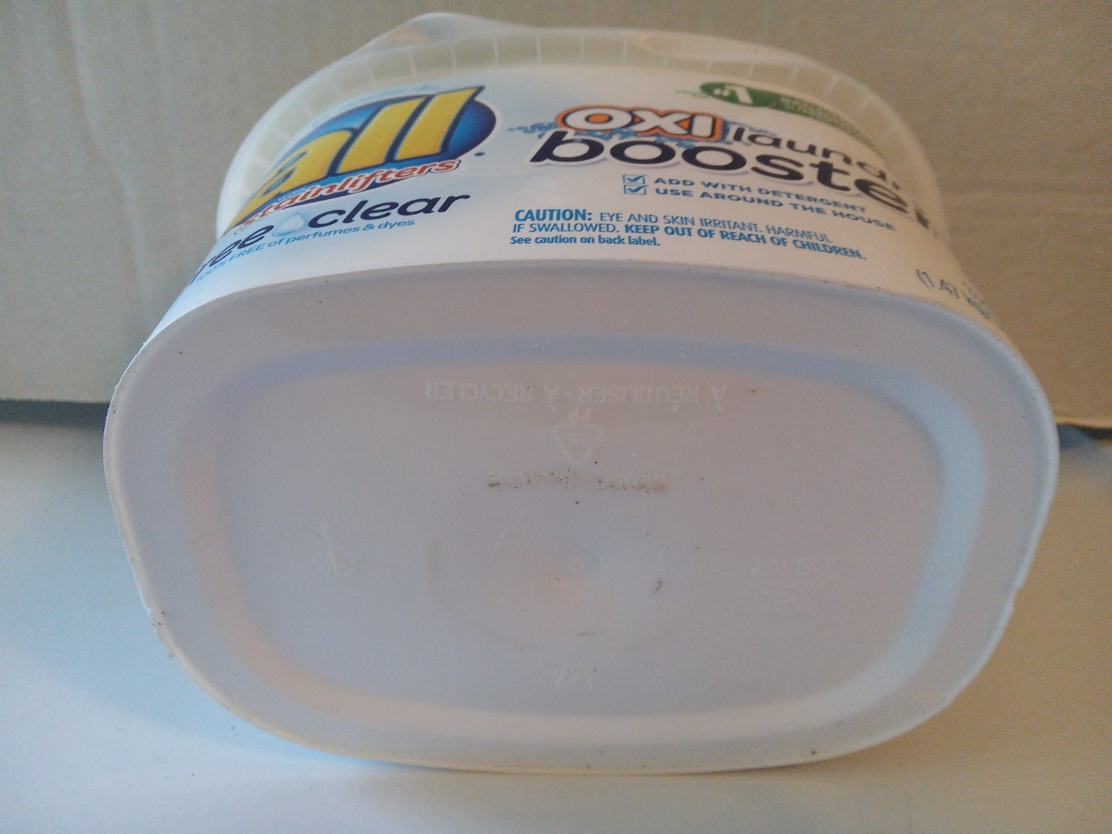 All OXI Laundry Booster for Sensitive Skin, Free Clear, 52 Ounces, 48 Loads