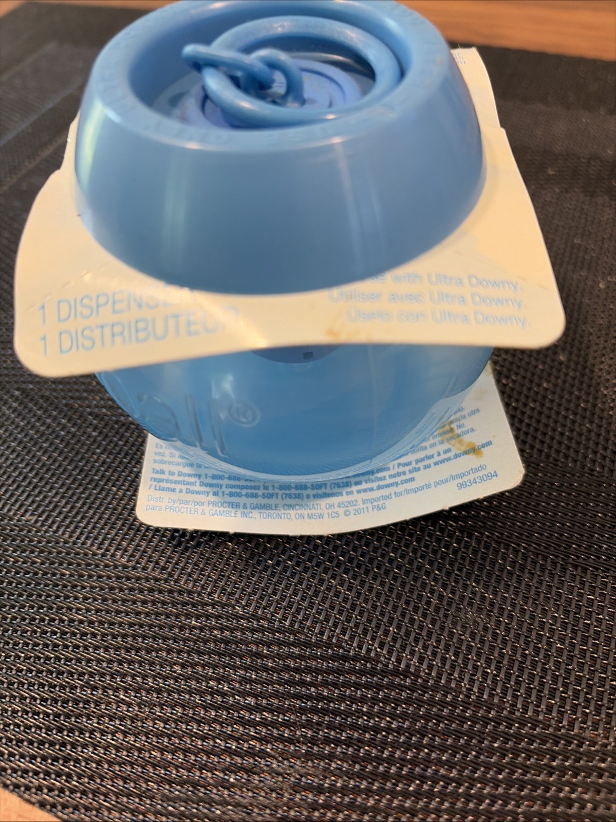 Ultra Downy Ball Fabric Softener Dispenser NOS 2011