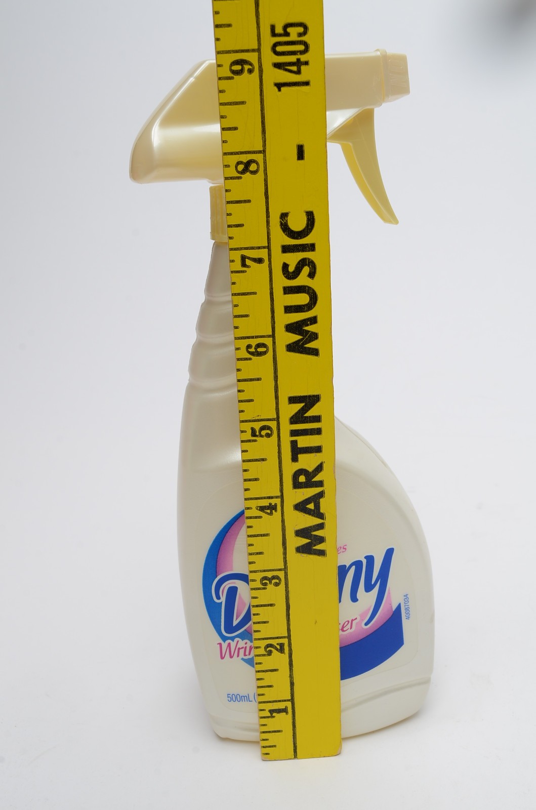 Vintage 2000 Downy Wrinkle Releaser Spray Light Freshness Original Formula 16.9