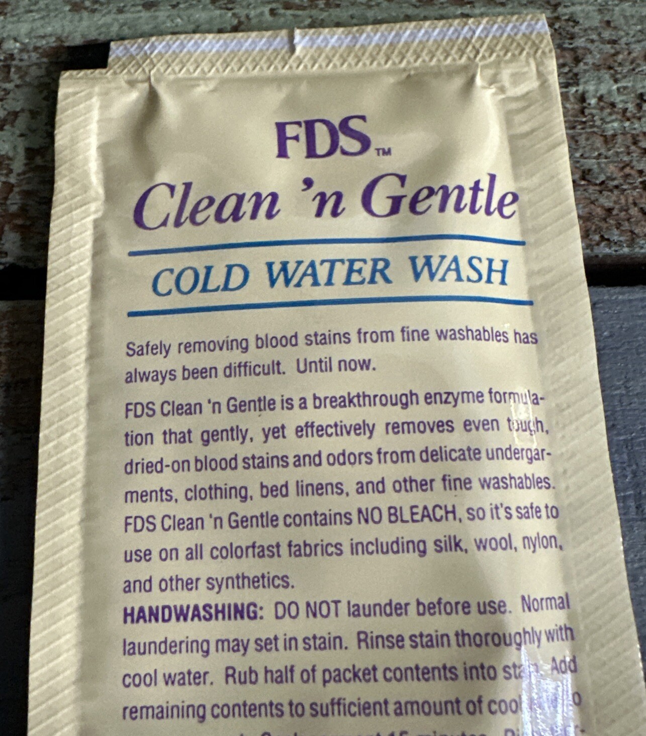 FDS Clean ‘n Gentle Blood Stain Remover Wash for Fine Laundry Lingerie 10 Packs