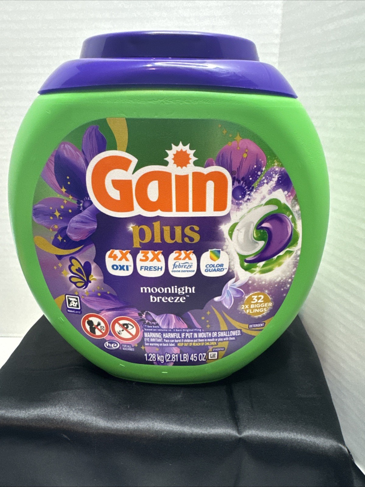 Gain Moonlight Breeze Super Flings Plus Laundry Detergents – 32 ct NIB