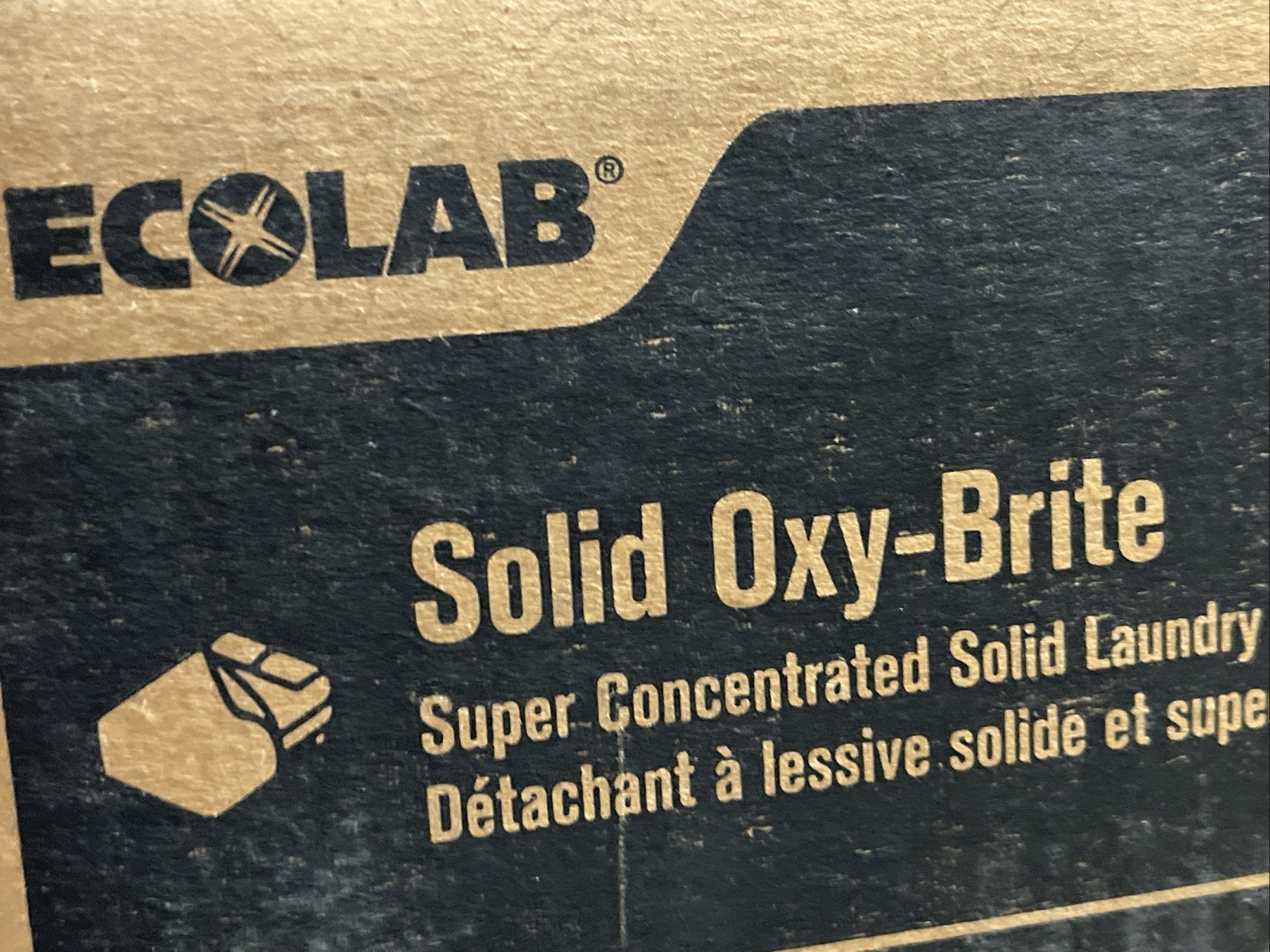 2 Cases Ecolab Solid Oxy-Brite 3lb Concentrated Solid Laundry Destainer 6116016