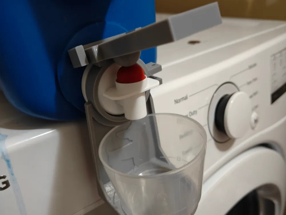 Laundry Detergent Cup Holder With Dispenser Handle