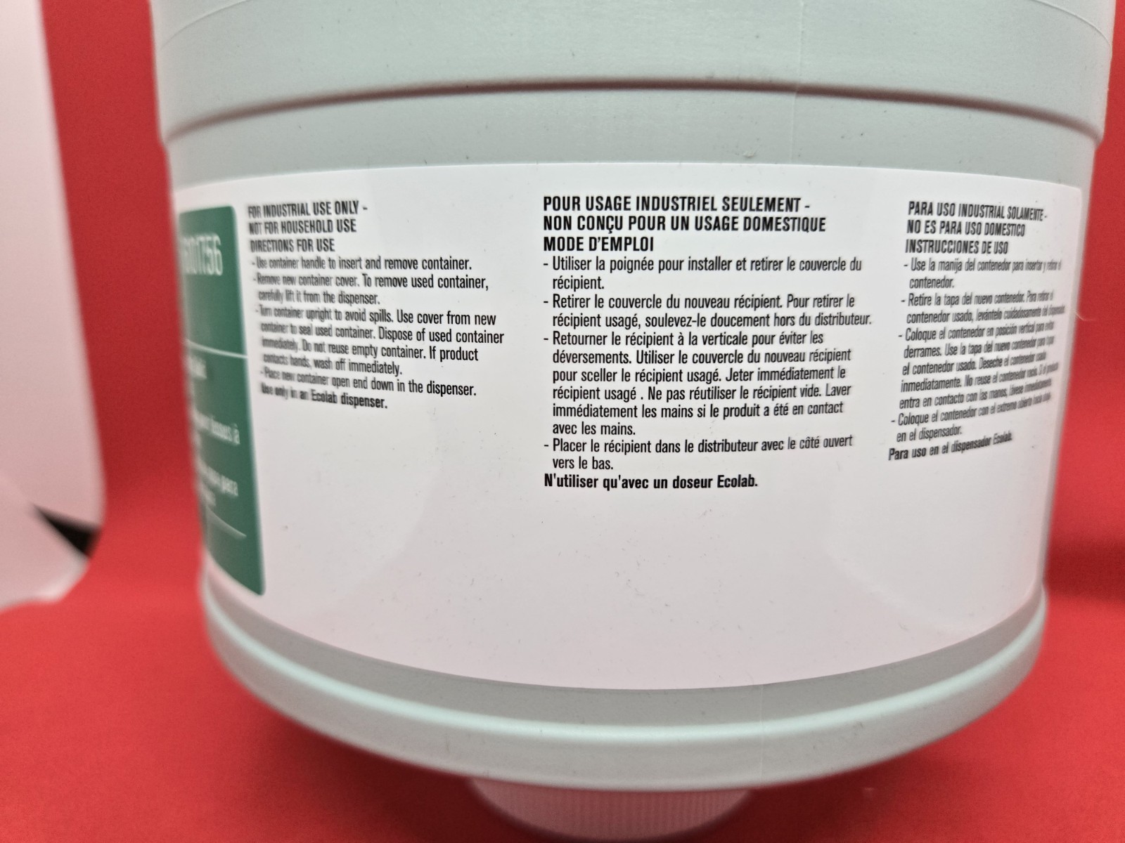 Ecolab 6101756 Aquanomic 2.0 Low Temp Laundry Solid Clearly Soft Plus- 6lb