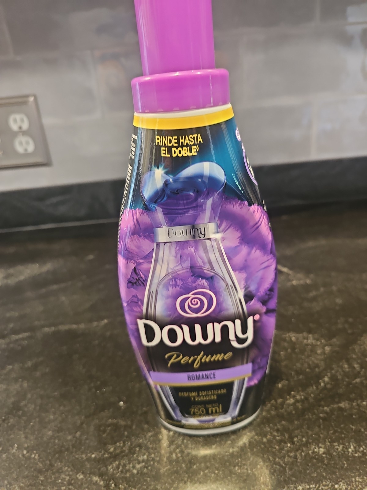Downy Perfume Collection Fabric Softener – Romance, 750 ml NEW