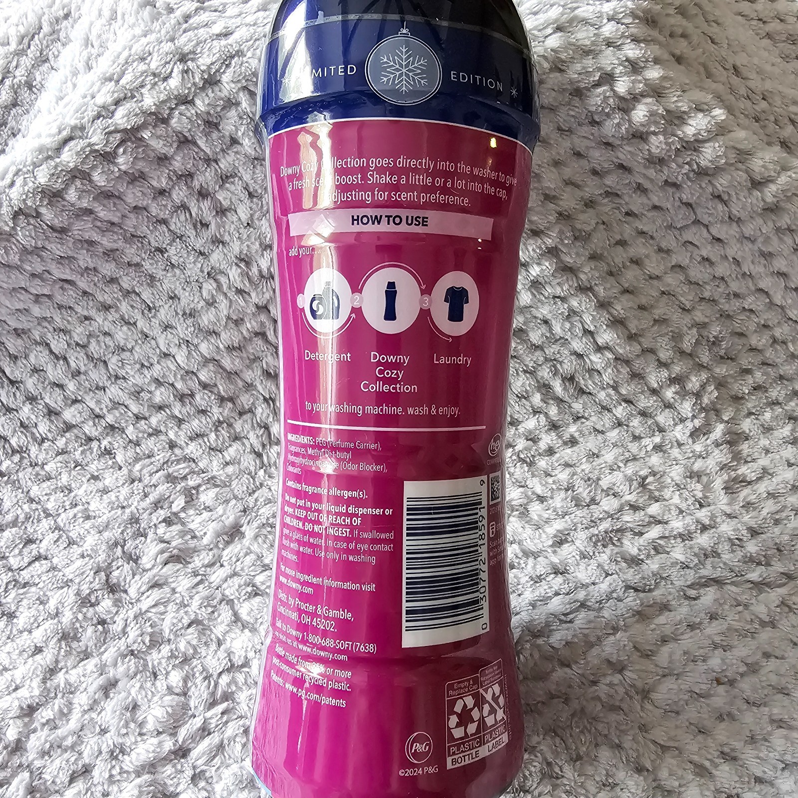 NEW Pack Of 4 Downy Cozy Collection Laundry Scent Booster SNOW BERRY 7.8oz NEW