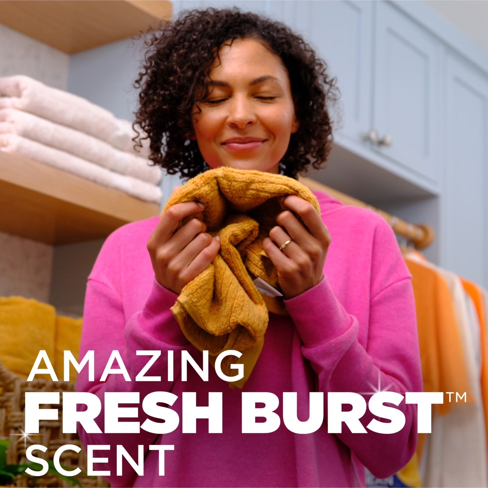 ARM and HAMMER Plus OxiClean 5-in-1 Laundry Detergent Power Pks Fresh Burst 42ct