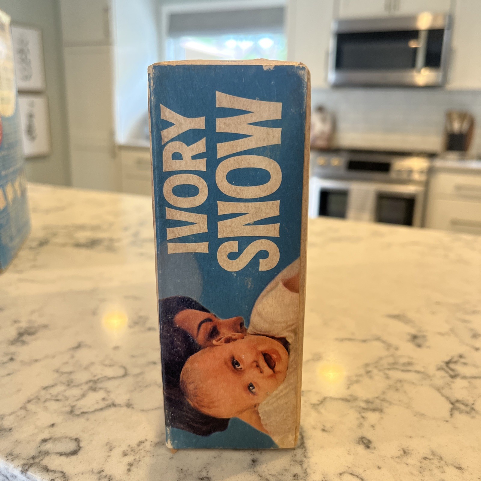 Vintage Ivory Snow Detergent 13 Oz Unopened Box New & Sealed. 1968