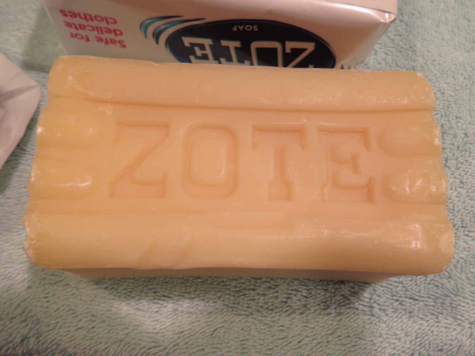 Lot of 2 UNUSED – WHITE ZOTE Laundry Bar Soap 14.1 OZ 400g EACH
