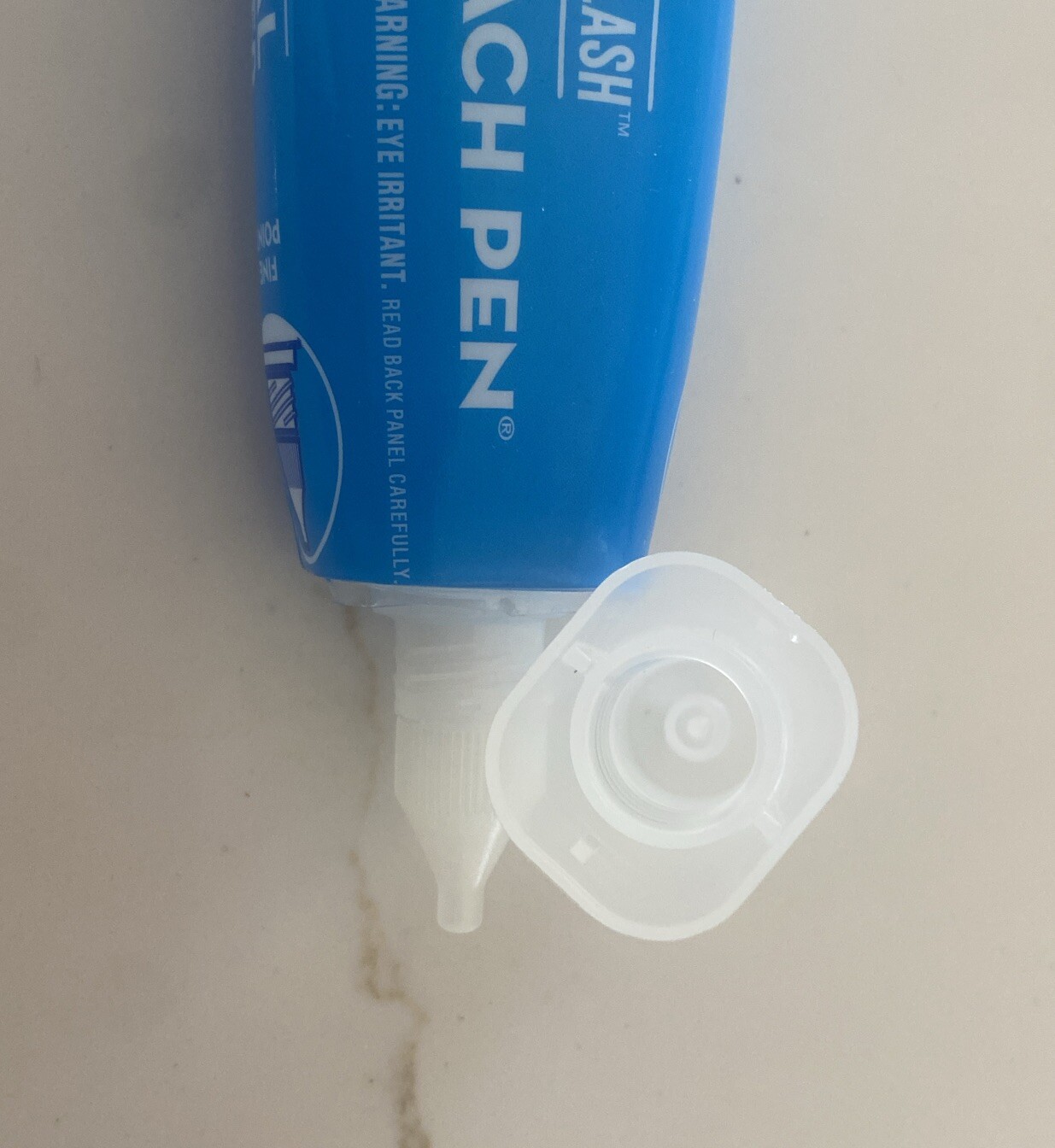 Clorox Bleach Pen – Precise Application Laundry Stain Remover 2oz