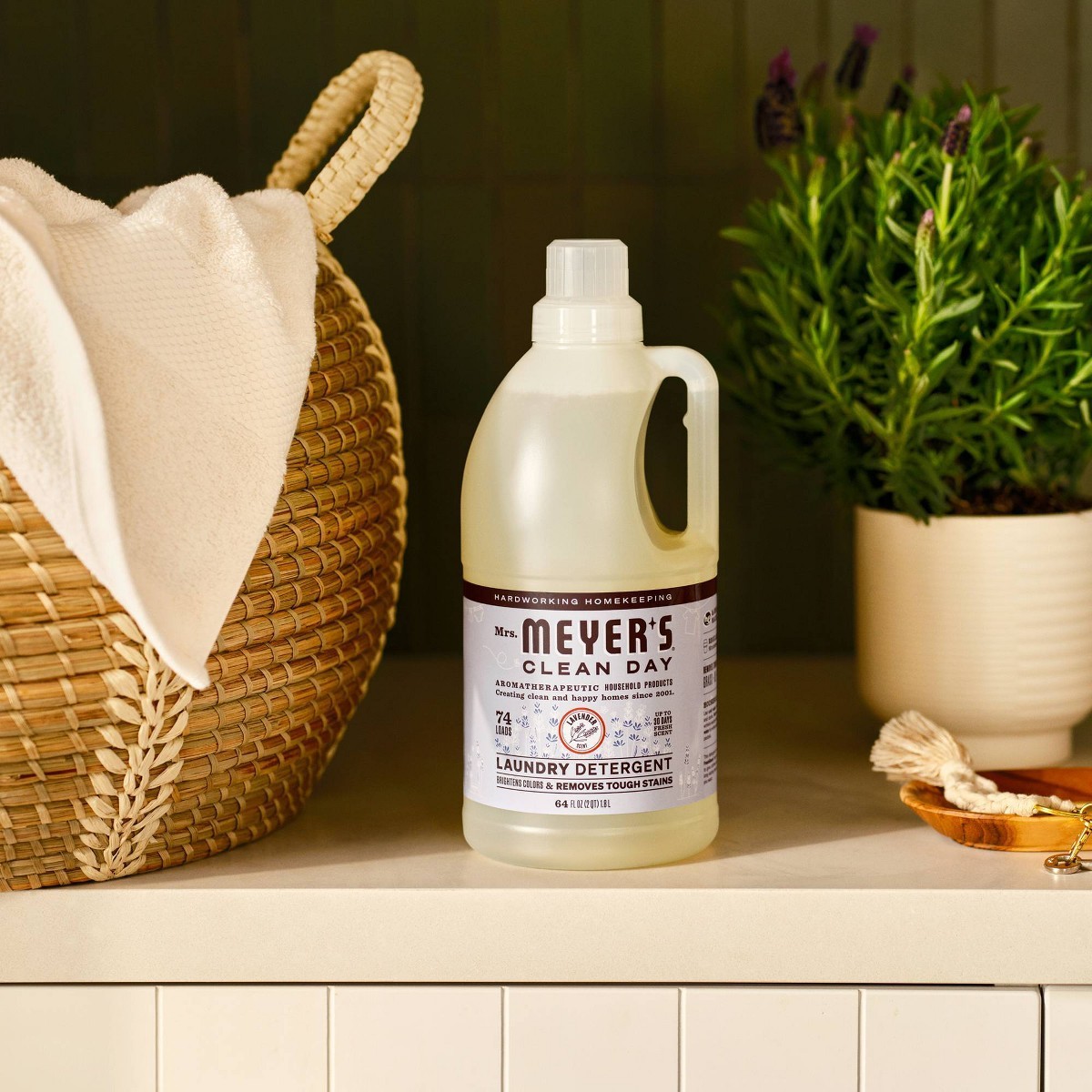 Mrs. Meyer's Clean Day Lavender Laundry Detergent 74 Loads – 64 fl oz