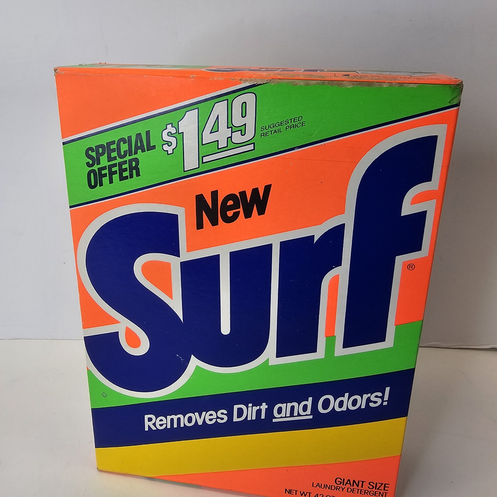 SURF Laundry Detergent Powder Soap Giant Size 42oz Sealed Vintage 1990’s