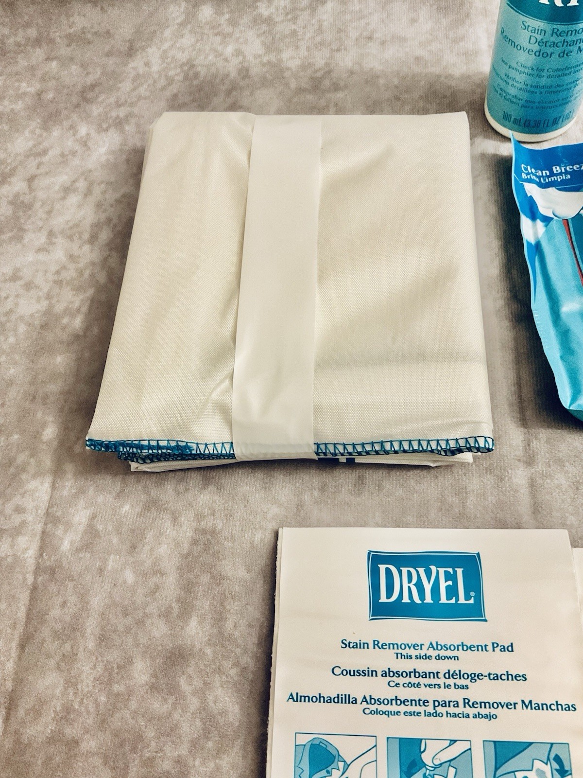 DRYEL AT-HOME DRY CLEANING STARTER KIT CLEAN BREEZE SCENT 4 USES NEW OLD STOCK