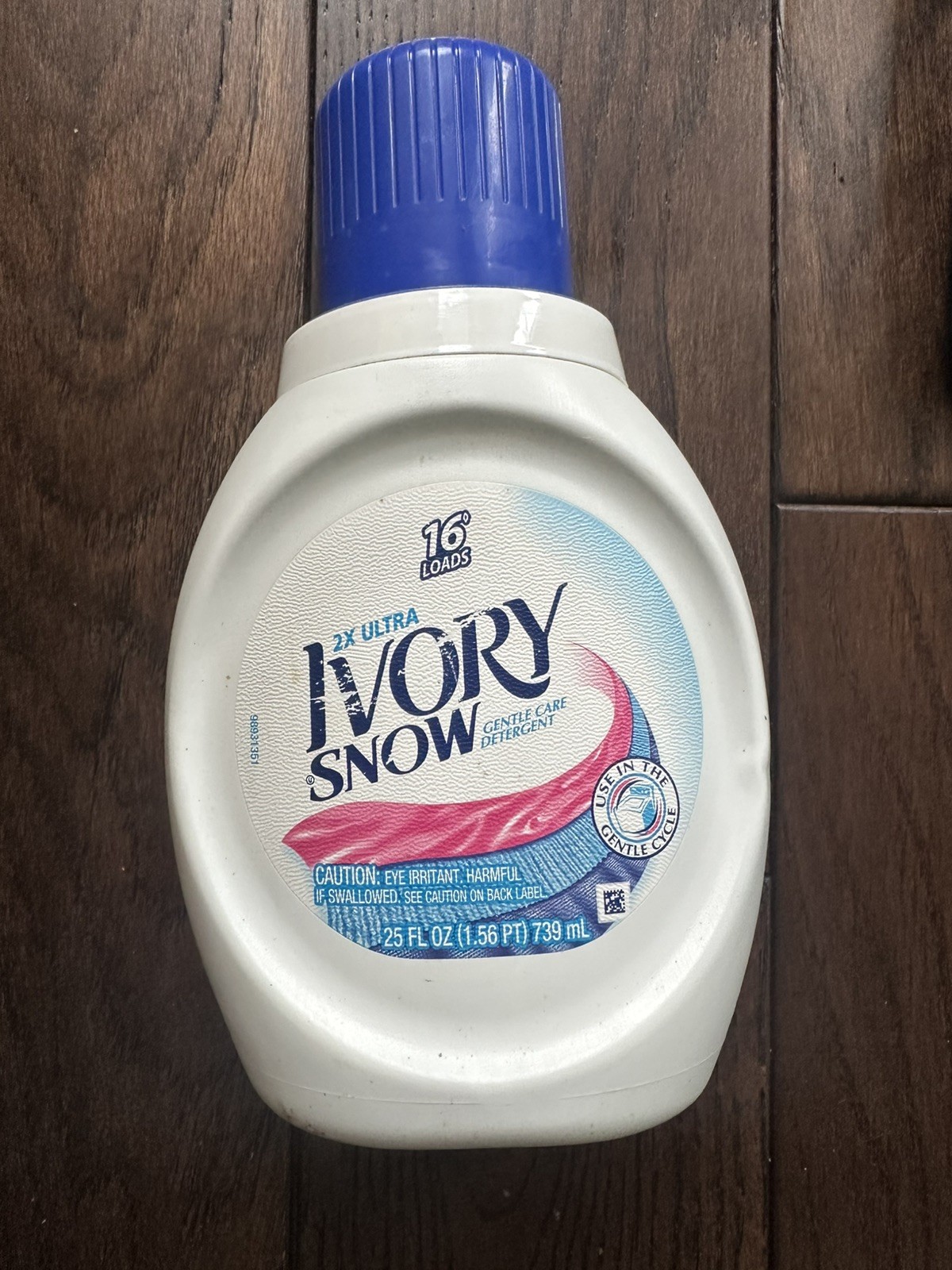 (1) IVORY Snow 2X Ultra Gentle Care Detergent Liquid ~25 fl oz~Blue Cap.
