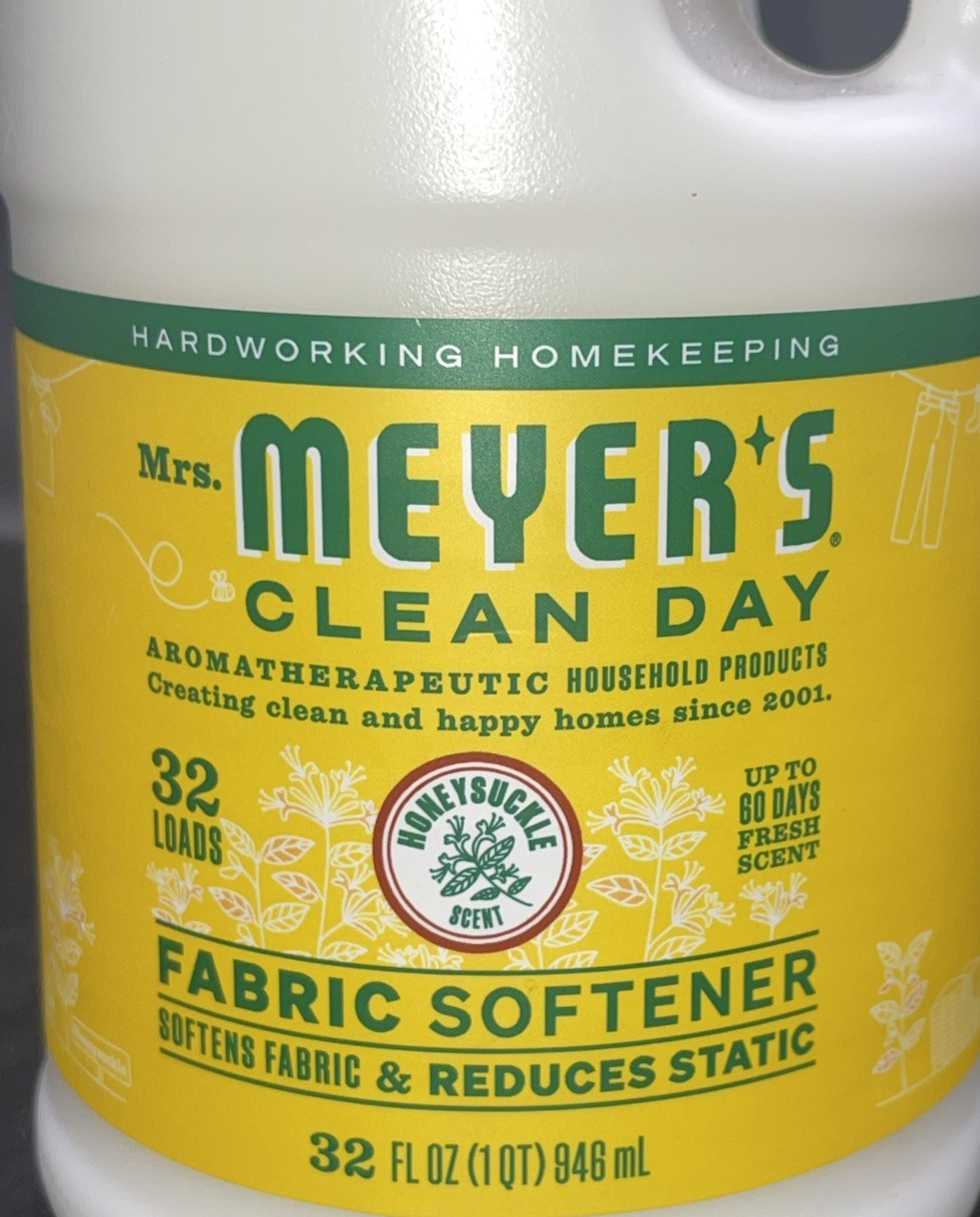 MRS. MEYER’S CLEAN DAY Liquid fabric softener, softens fabric, reduces static