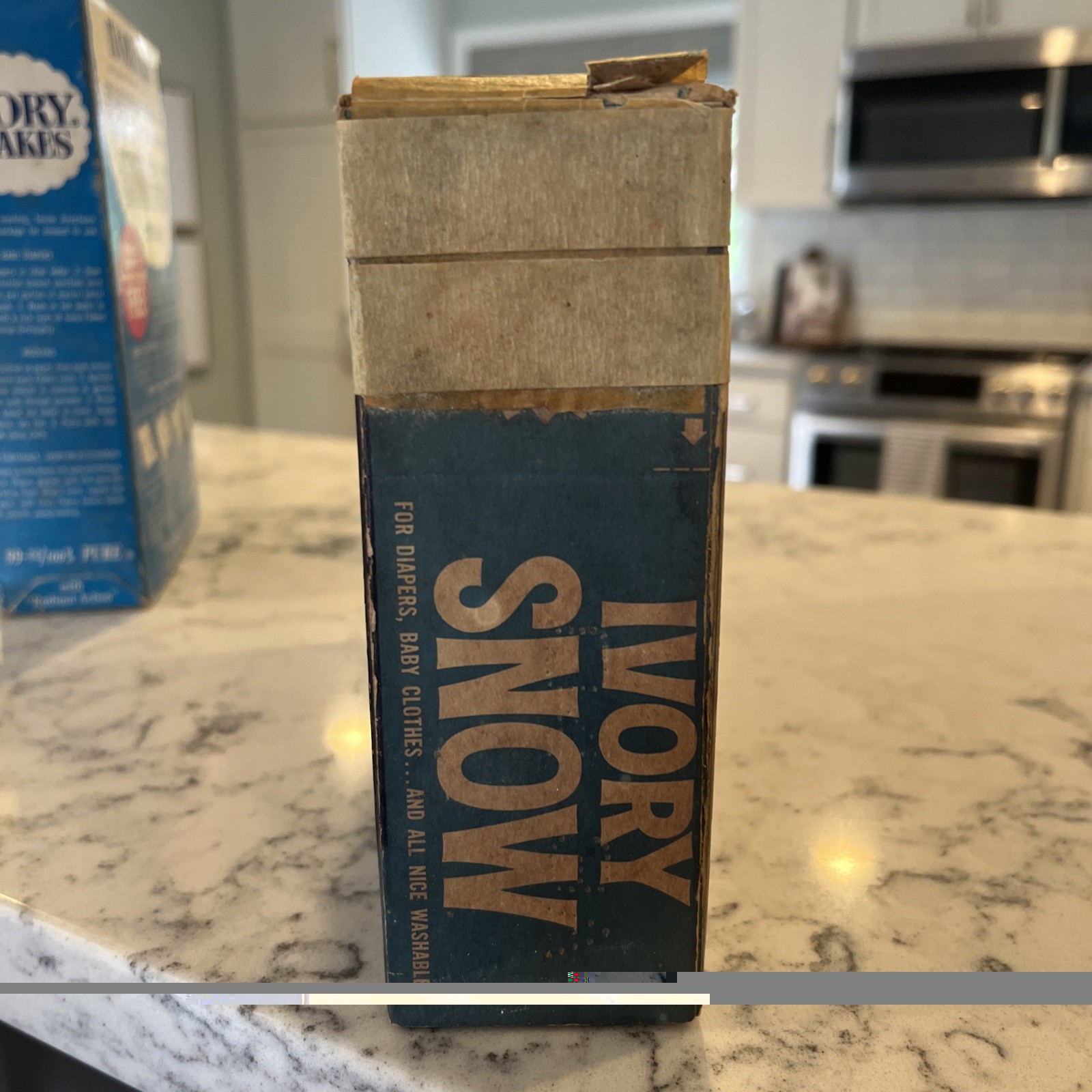 Vintage Ivory Snow Detergent 13 Oz Unopened Box New & Sealed. 1968