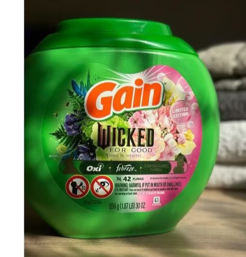 Gain Wicked 42ct Flings Laundry Detergent Oxi + Febreze Fantabulous Floral 30 oz