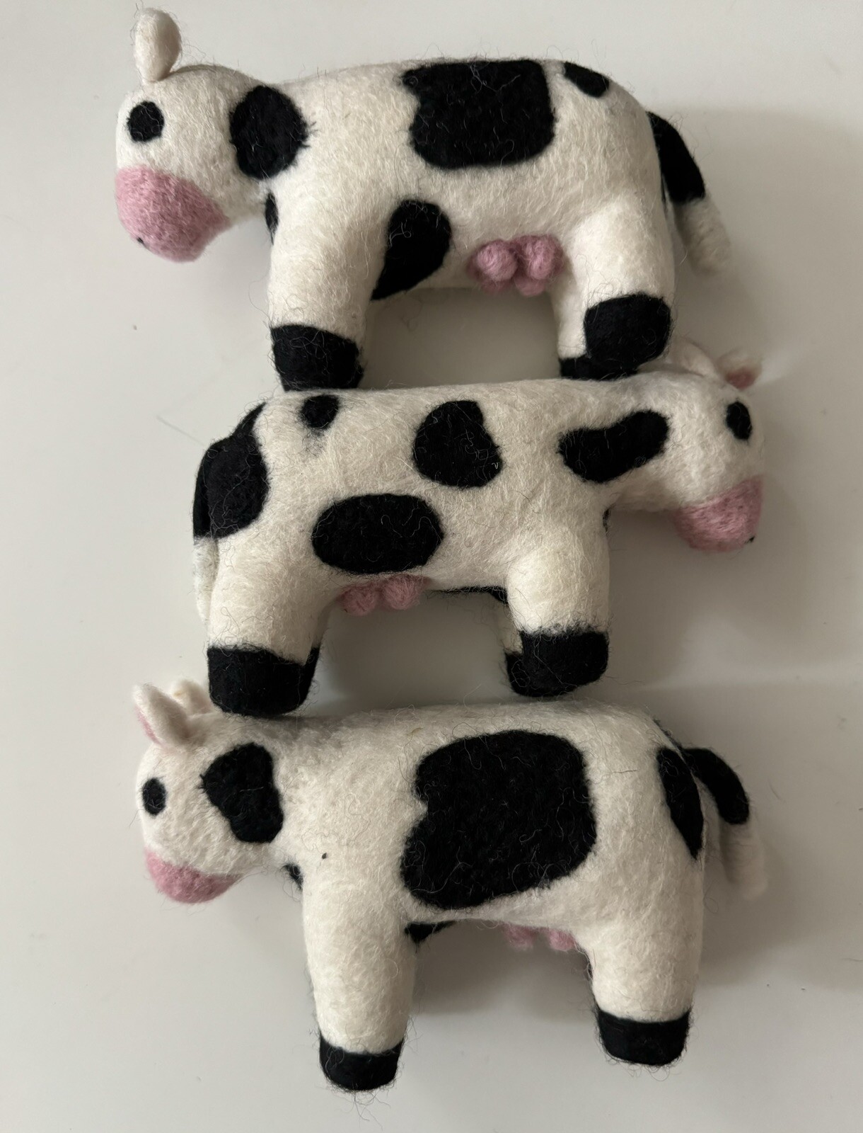 Needle Felt Dryer Balls Kids Toy New Zealand Wool Natural Handmade Cow 6” -1 Cow
