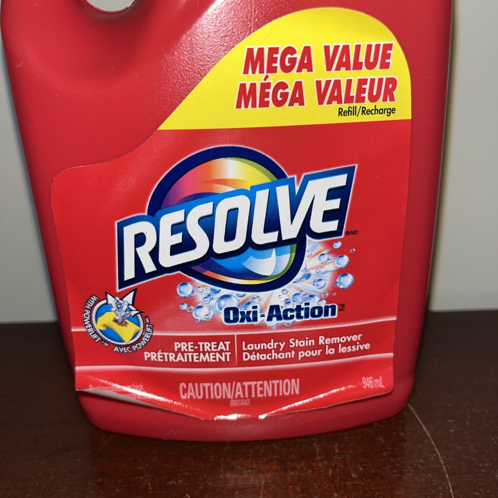 RESOLVE LAUNDRY STAIN REMOVER OXI-ACTION PRE TREAT 946 mL Discontinued ￼