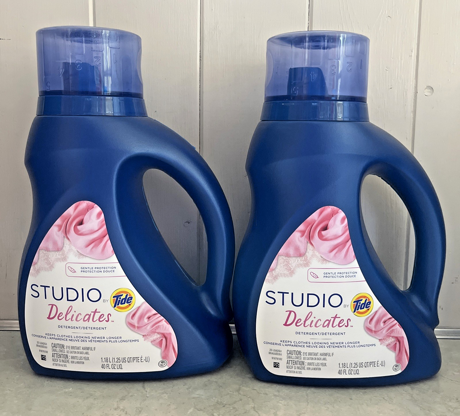 Tide Studio Delicates Laundry Detergent HE Gentle 40oz 25 Loads Each Lot Of 2