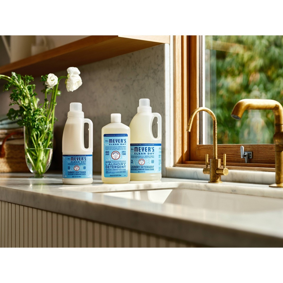 Mrs. Meyer's Clean Day Liquid Laundry Detergent 74 Loads – Rain Water – 64oz