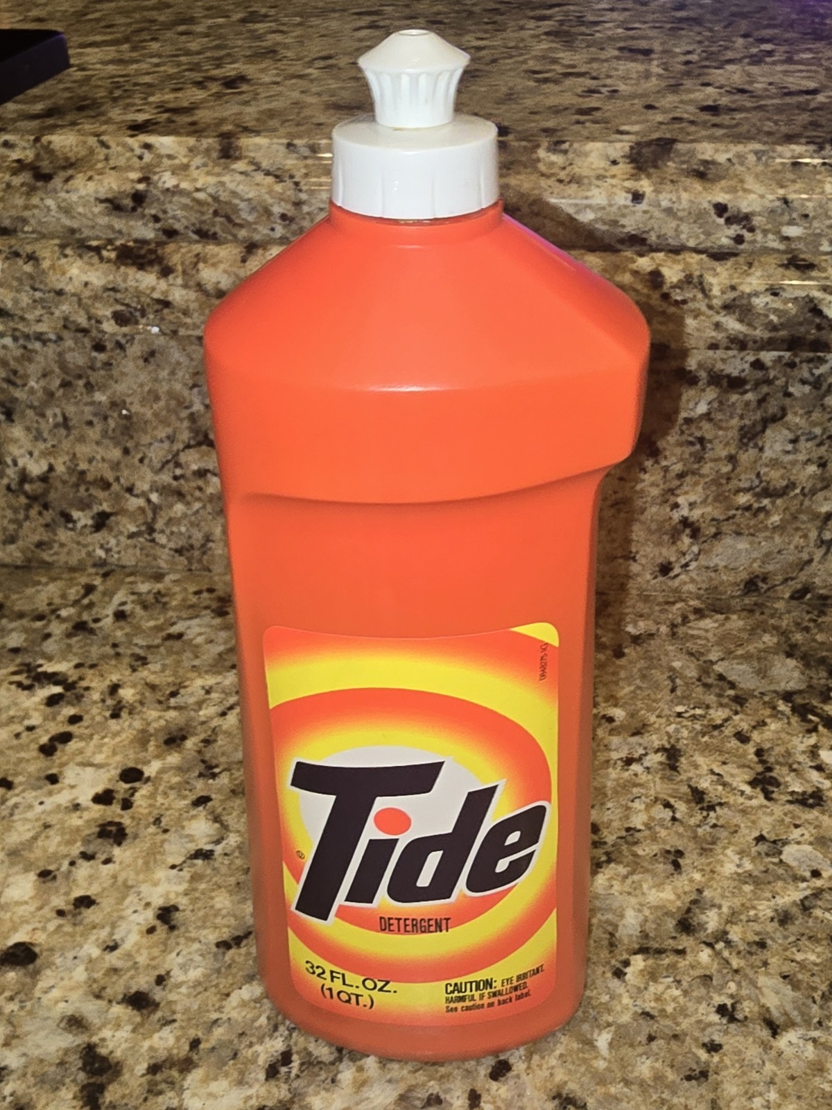 VTG 1988 Tide Detergent 32 fl Oz. NEW OLD STOCK RARE