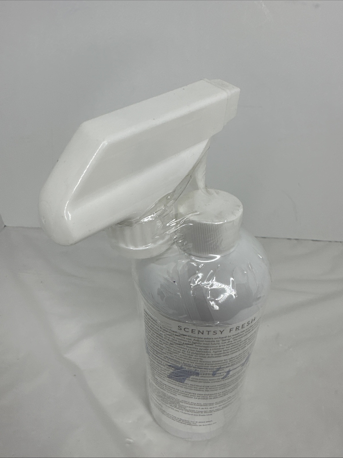Scentsy Laundry Spray – Scentsy Fresh Clean Clothesline 16 fl oz New Authentic
