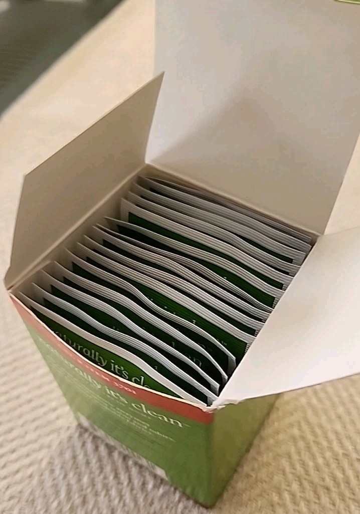 Market Day Stain Eraser ~ Box of 15 Biodegradable Wipes Packets ~ NIB