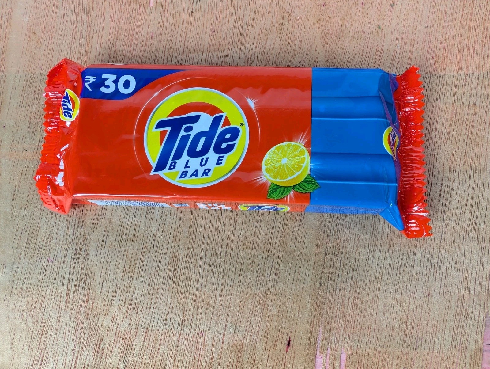 TIDE BLUE BAR DETERGENT BAR SOAP / BIG BAR / 250g / LEMON SCENT