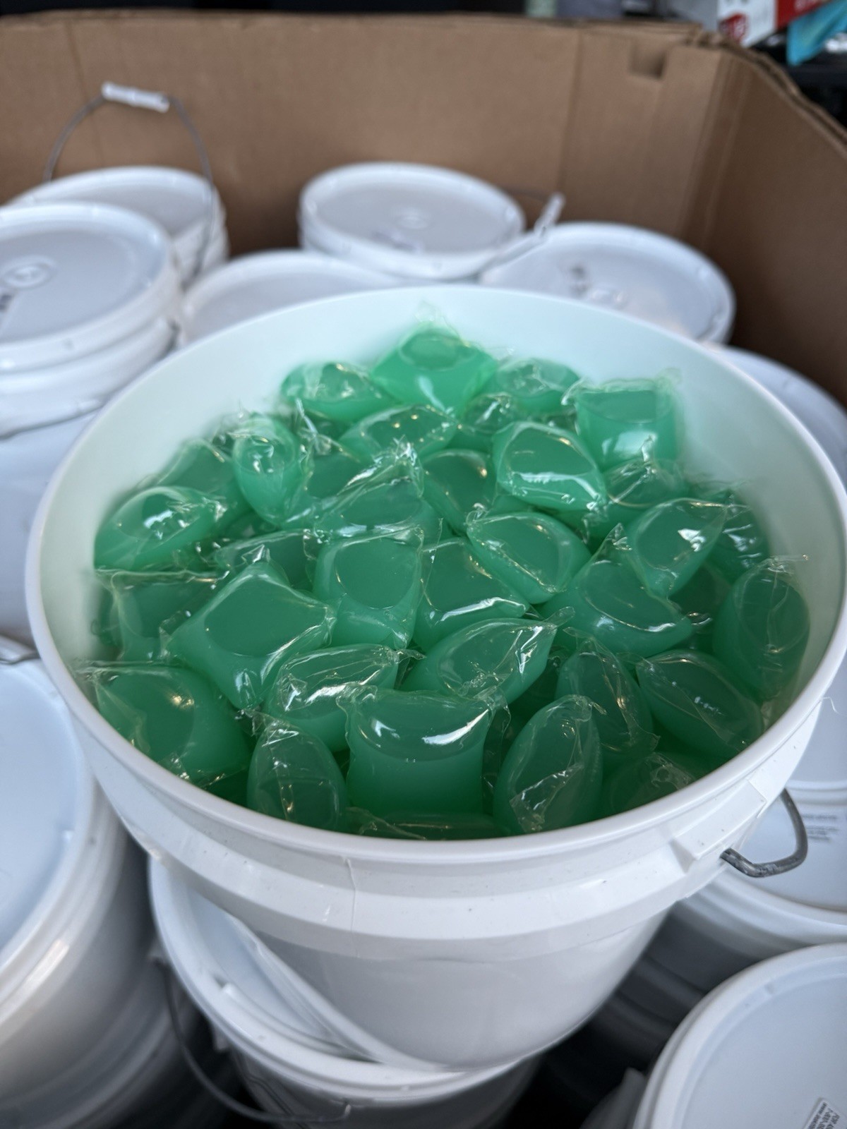 Gain Free & Gentle Laundry pods 1800 ct – 900 Gain & 900 Free And Clear Pods