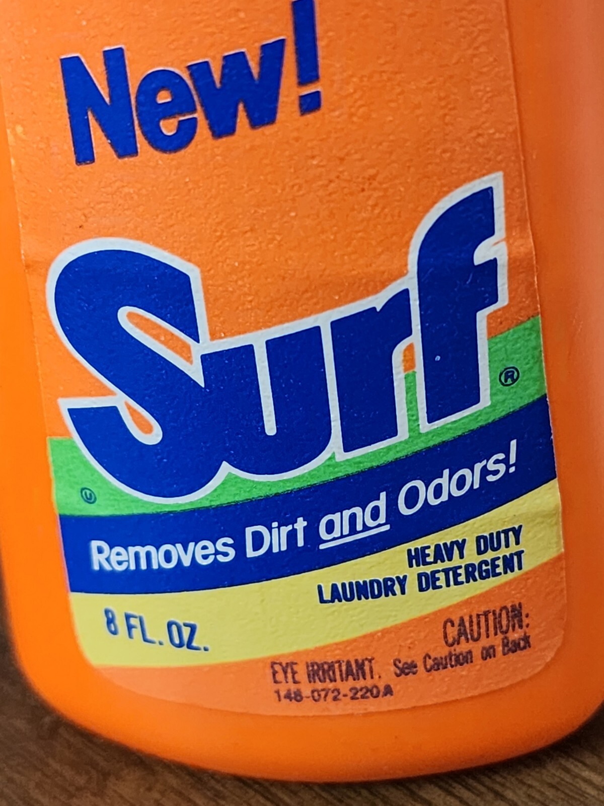 Vintage NOS / Prop Sealed SURF Laundry Detergent Liquid Soap Sample Size 8 fl oz