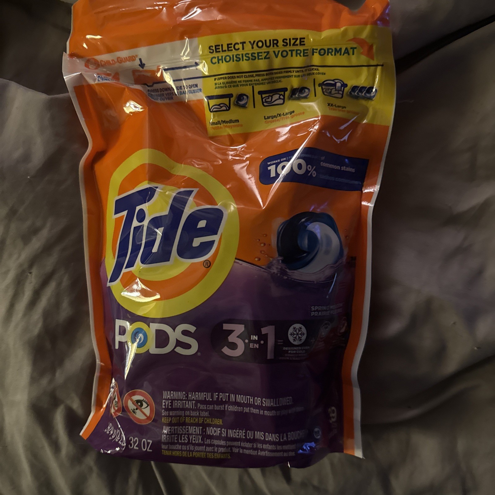 Tide Pods 3 in 1 Laundry Detergent Spring Meadow 39 Pacs (2 lbs)