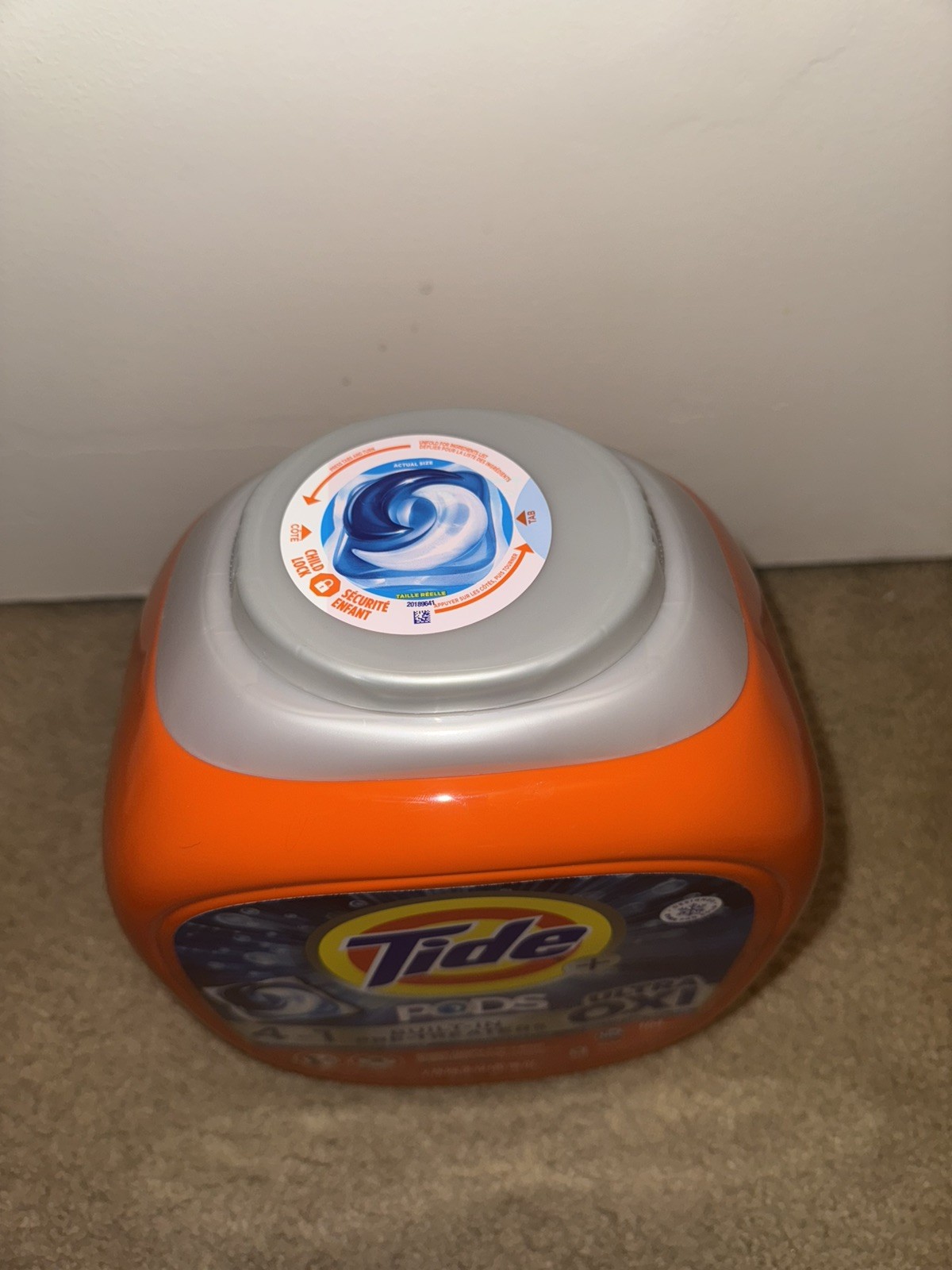 Tide Ultra Oxi Laundry Detergent Pods with 4 in 1 Build-In Pre-Treaters 104 Ct