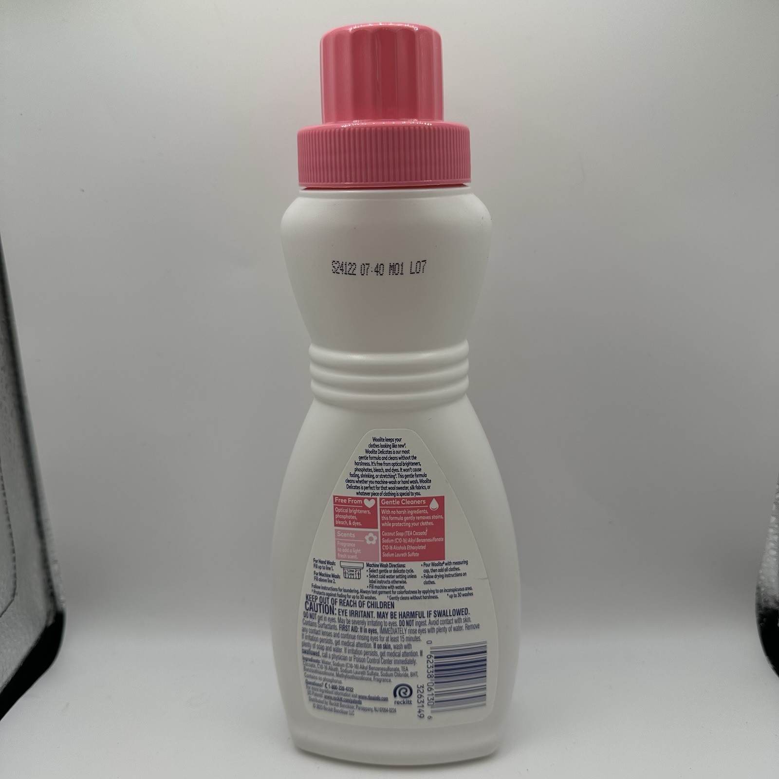 Woolite Original Scent Non-Concentrated 8-Load Laundry Detergent Liquid 16 oz.