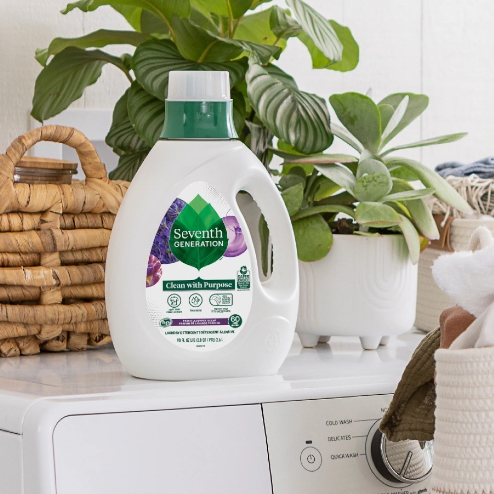 Liquid Laundry Detergent Floral Lavender Scent 90 fl oz 60 Loads Washing Machine