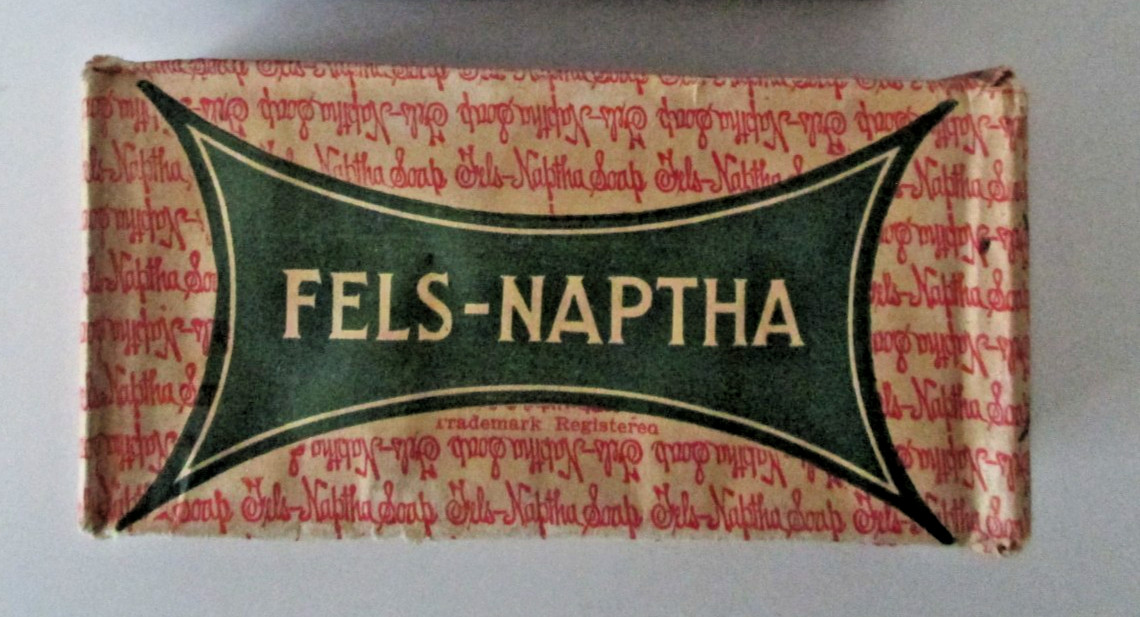 Vintage Fels-Naptha Heavy Duty Laundry Bar/Hand Soap 8 oz. Made In USA AZ54