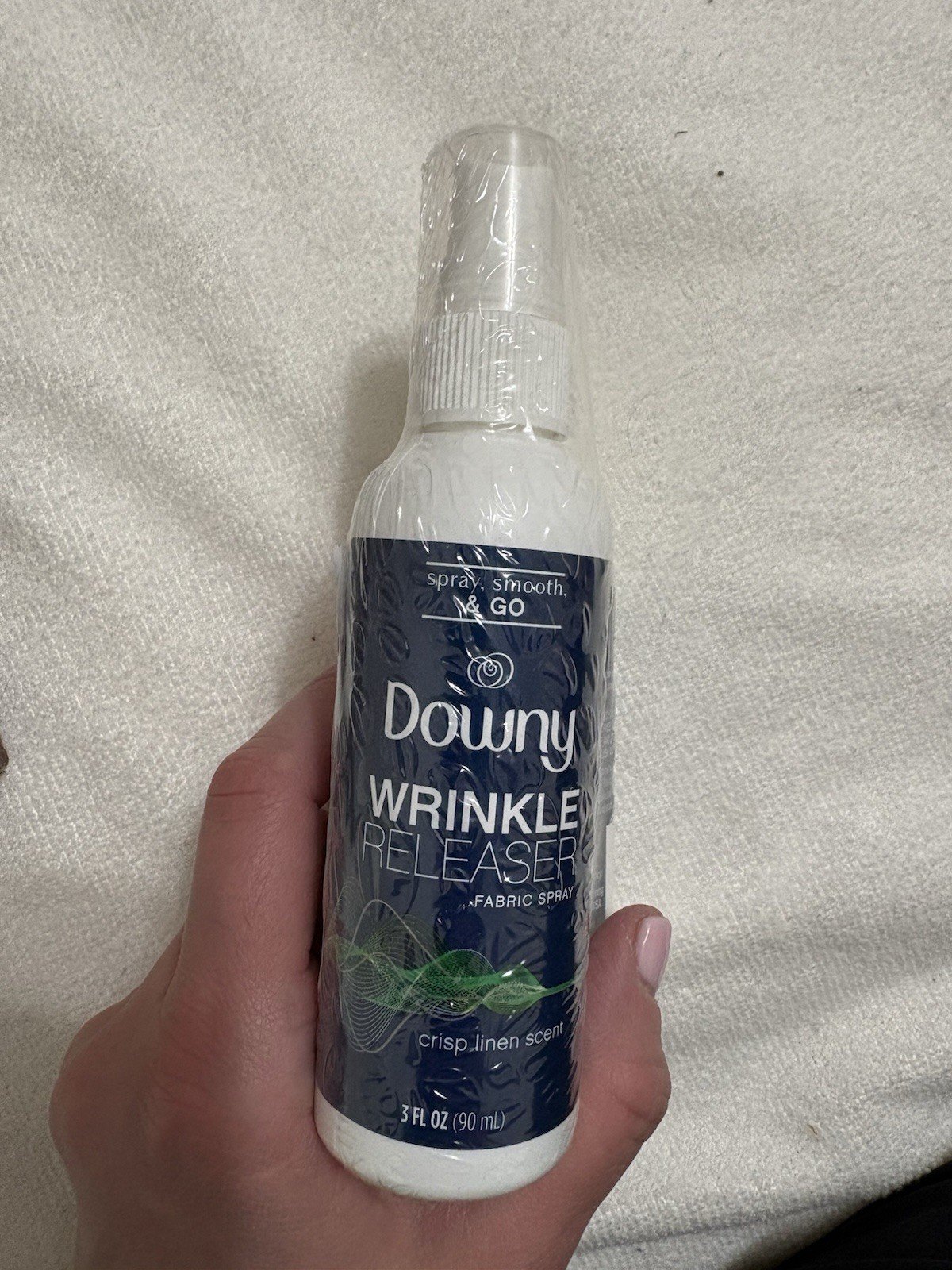 Downy Wrinkle Releaser & Refresher Fabric Spray Fresh Scent 3oz ( 2 pack )