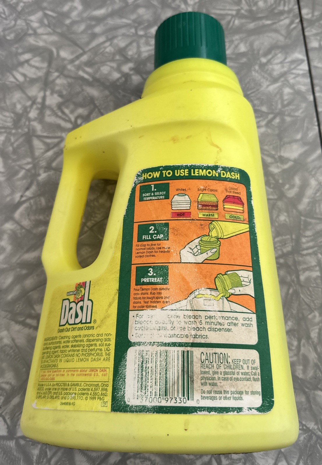 Lemon Dash Fights Dirt & Odors Laundry Detergent Empty 64 Fl Oz. 1989