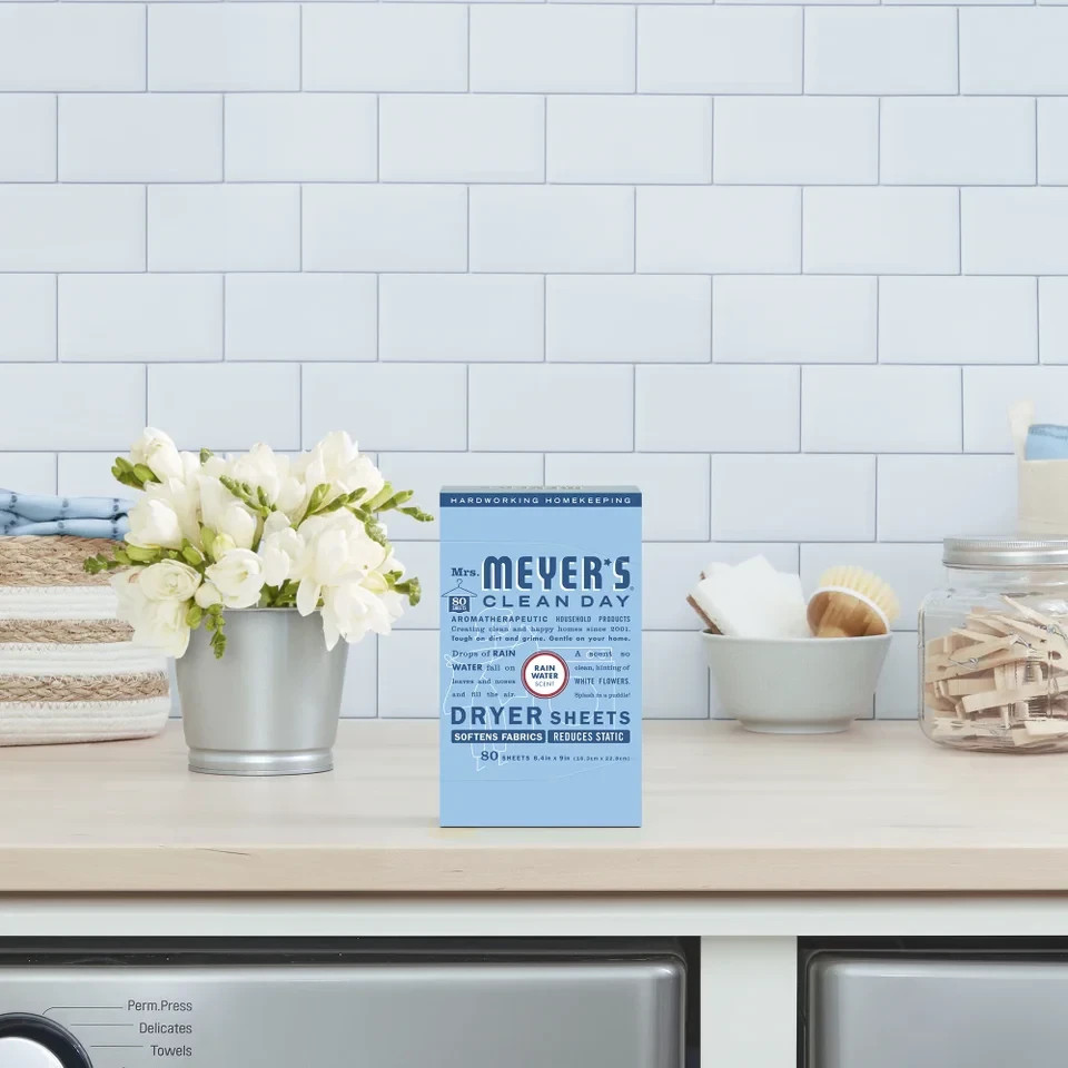 Mrs. Meyer’s Clean Day Dryer Sheets 80 Ct – Rain Water Scent, Plant-Based