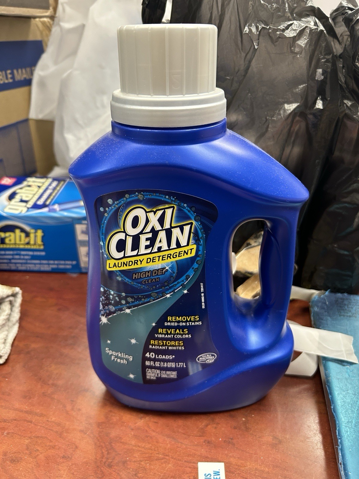 (1) OxiClean High Def Sparkling Fresh Liquid Laundry Detergent 60 oz 40 Loads