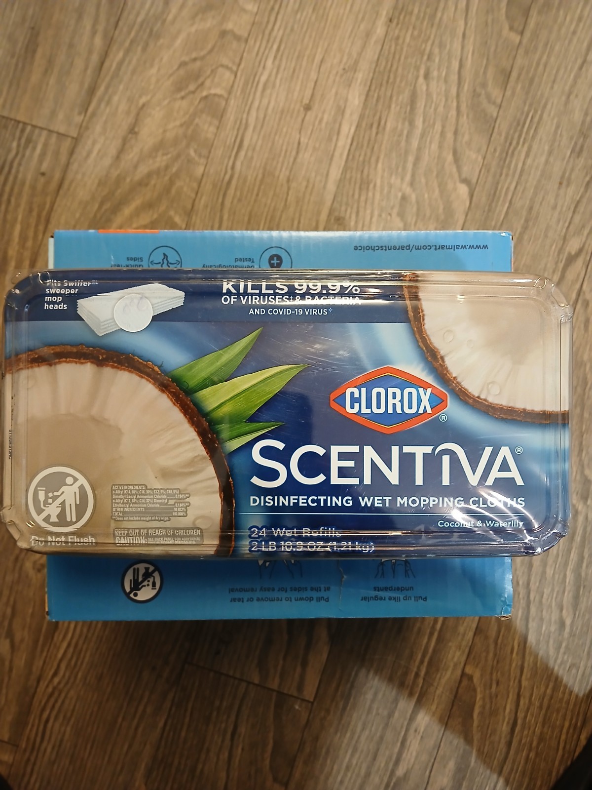 24 Clorox Scentiva Disinfecting Wet Mopping Cloths in the Coconut & Waterlily