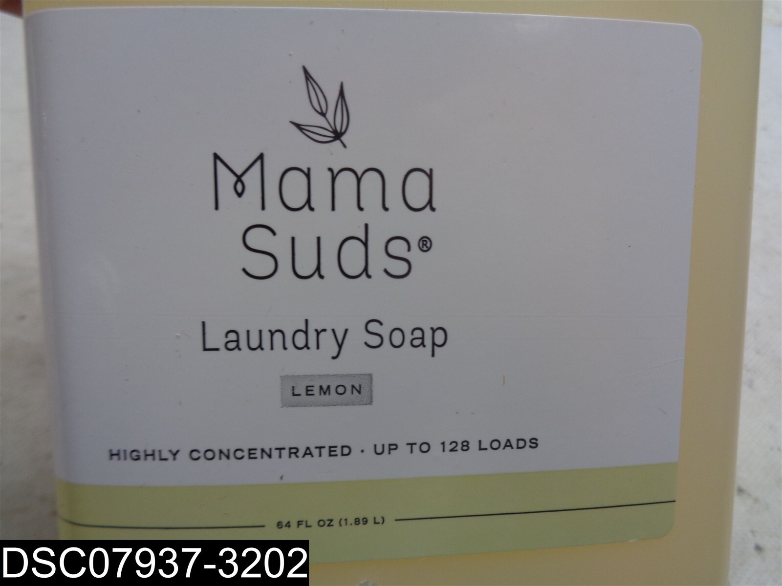 64 FL OZ Mama Suds Lemon Scented Laundry Soap 850579007203