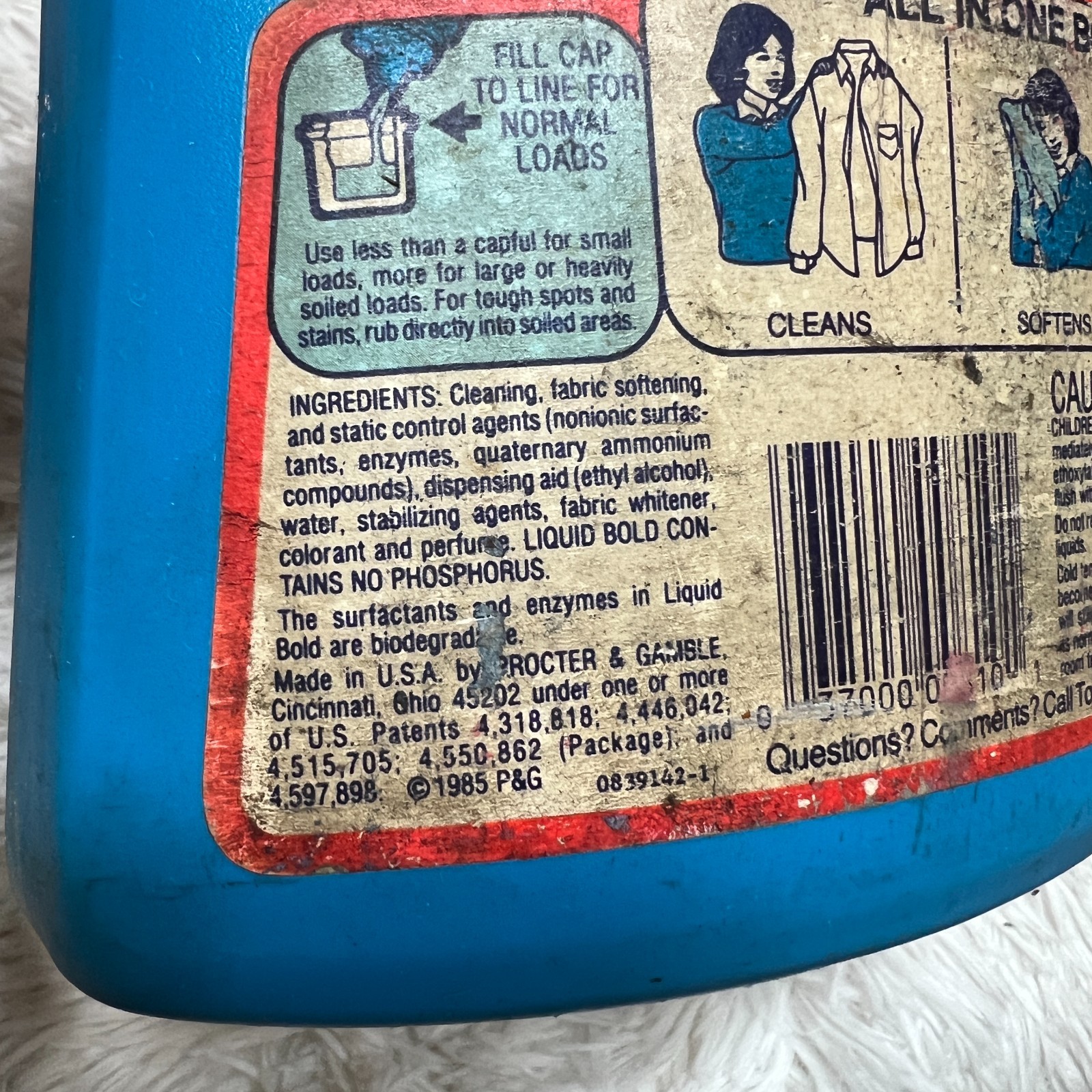 BOLD LIQUID LAUNDRY DETERGENT 64 FL oz PROCTOR AND GAMBLE 1985