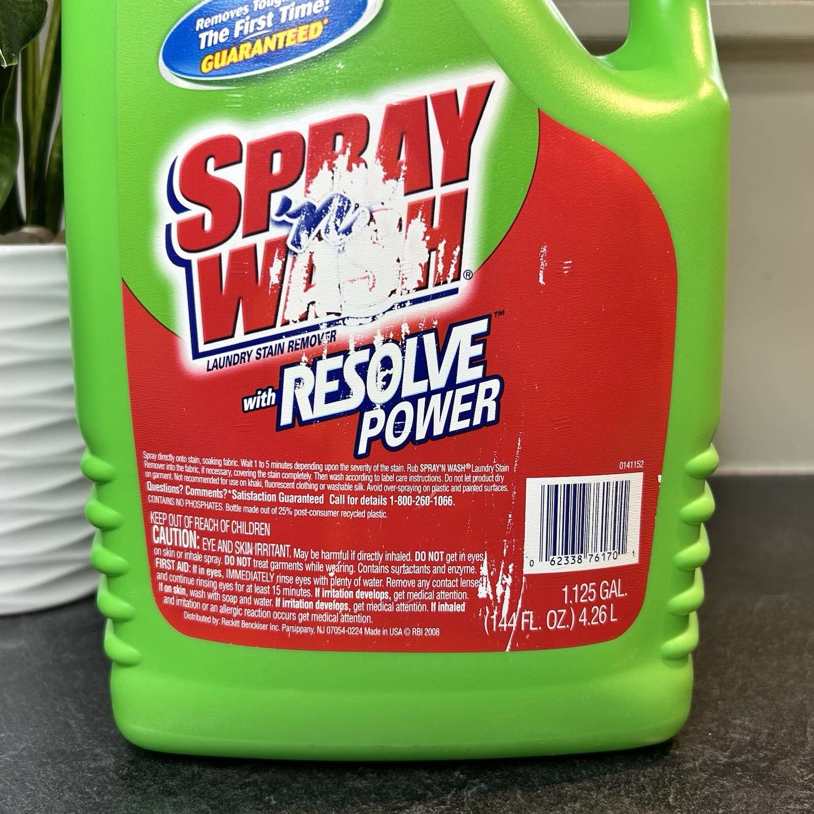 NEW Spray ‘N Wash Laundry Stain Remover W Resolve Power 144 oz Refill RETIRED